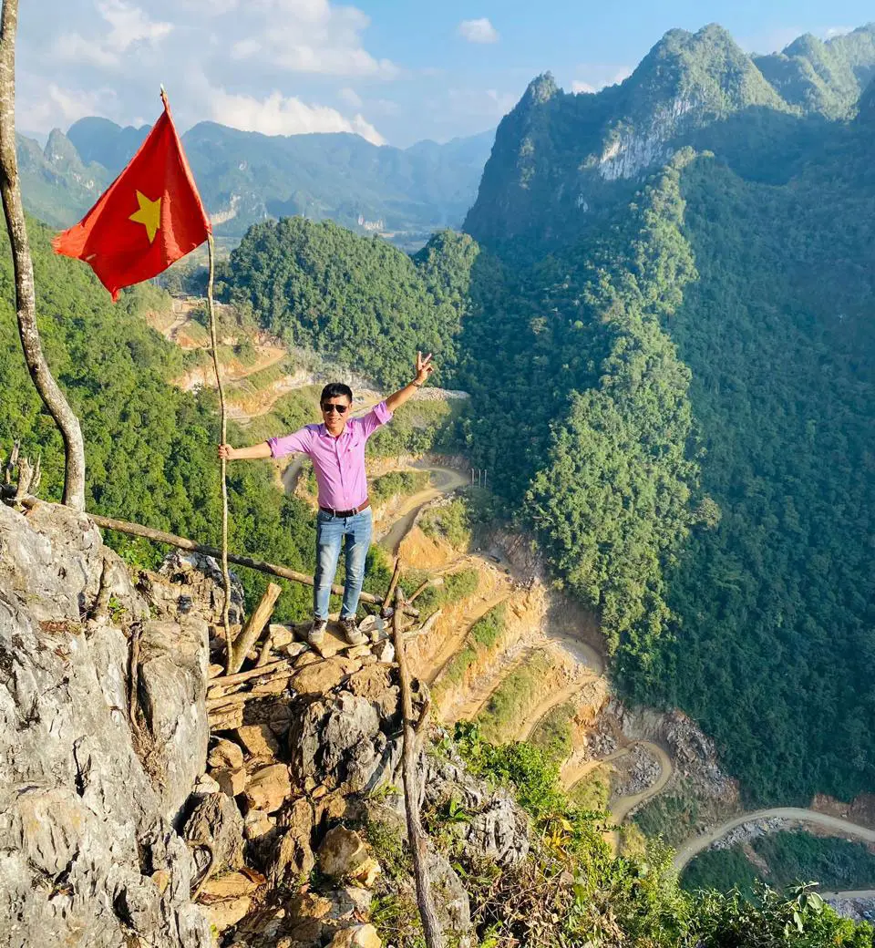 Denis, Lead Tour Guide, Vietnam